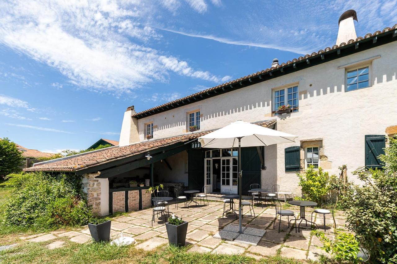 ホテル Domaine De Bassilour ビダール エクステリア 写真